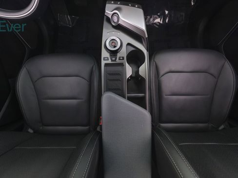 Used 2024 Kia EV6 Wind RWD image 26