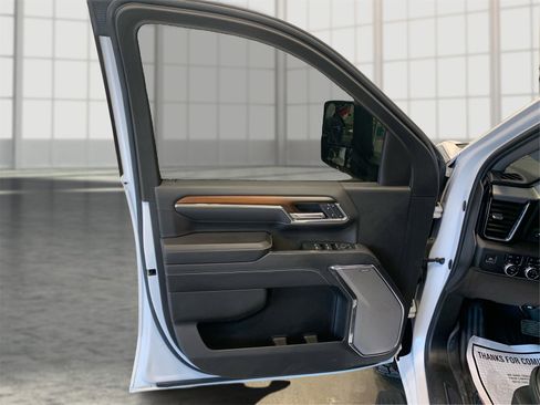 Used 2024 GMC Sierra 2500 Denali w/ Denali Reserve Package image 17