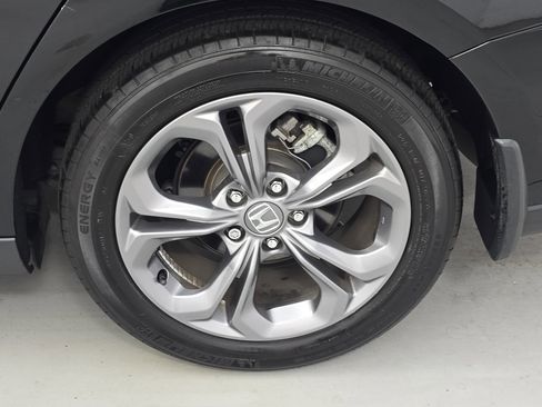 Certified 2024 Honda Accord EX image 29