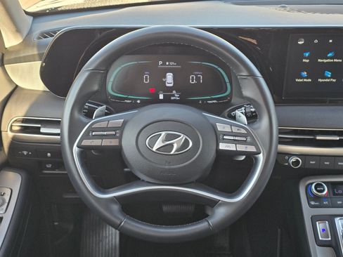 Used 2025 Hyundai Palisade SEL FWD image 14
