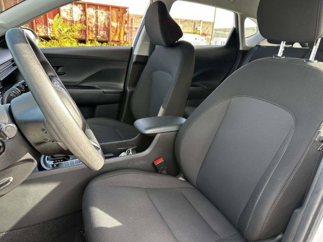 Used 2024 Hyundai Kona SE FWD image 18
