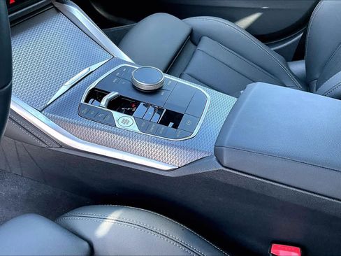 Certified 2025 BMW M440i RWD image 18
