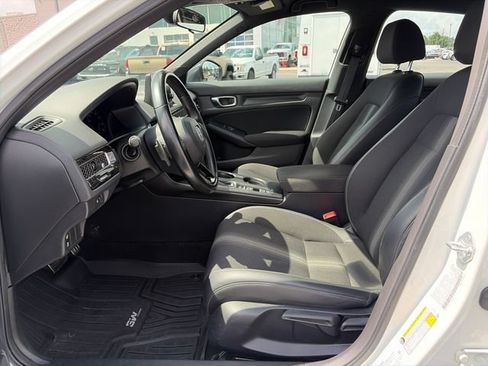 Used 2023 Honda Civic Sport image 14