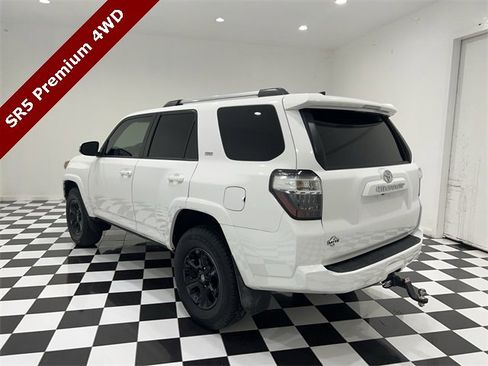 Used 2019 Toyota 4Runner SR5 Premium image 3