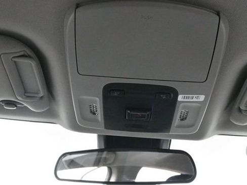 Used 2024 Toyota Camry SE FWD image 21