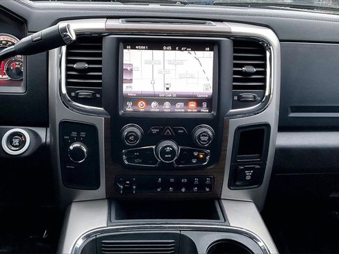 Used 2016 RAM 2500 Laramie w/ Convenience Group image 8