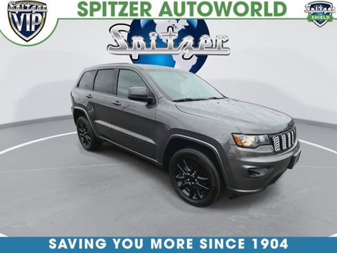 Used 2018 Jeep Grand Cherokee Altitude AWD/4WD image 2