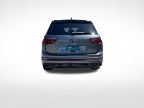 Used 2023 Volkswagen Tiguan SE R-Line FWD image 7