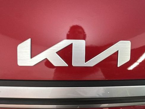 Used 2025 Kia K4 FWD image 8
