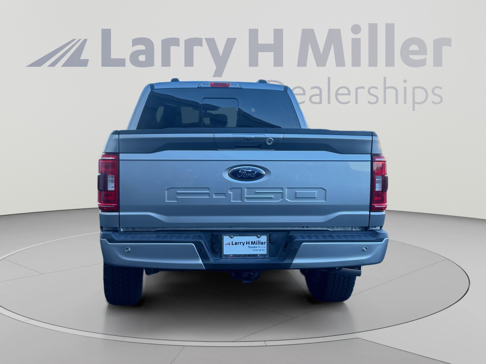 Used 2022 Ford F150 XLT w/ Equipment Group 302A High AWD/4WD image 4