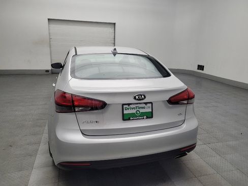 Used 2017 Kia Forte EX image 6