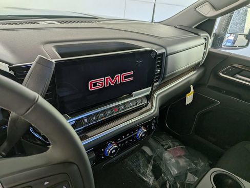 New 2026 GMC Sierra 2500 SLE w/ SLE Value Package; AWD/4WD image 21