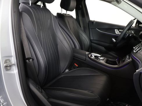 Used 2017 Mercedes-Benz E 300 4MATIC image 21