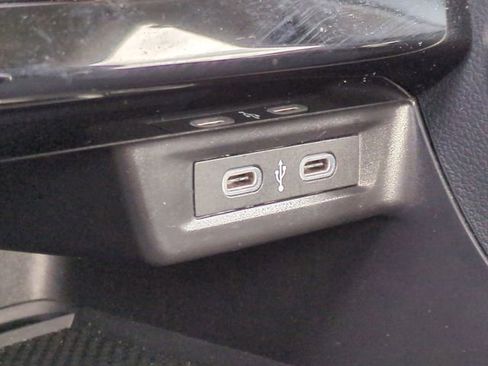 Used 2025 Volkswagen Jetta SE FWD image 26