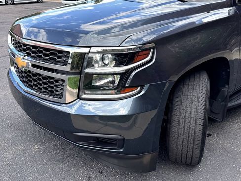 Used 2019 Chevrolet Suburban LT AWD/4WD image 5