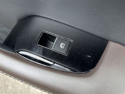 Used 2024 MAZDA CX-30 AWD 2.5 S w/ Premium Package image 46