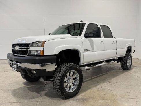 Used 2007 Chevrolet Silverado 2500 LT w/ Heavy-Duty Power Package image 1