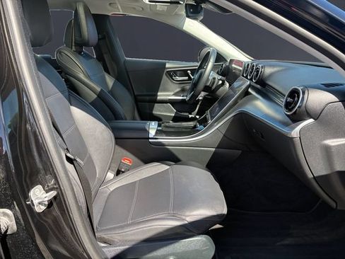 Used 2025 Mercedes-Benz C 300 4MATIC Sedan image 15
