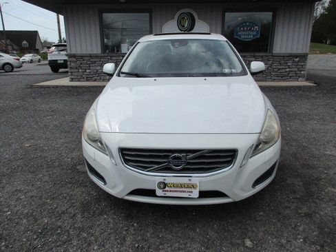 Used 2013 Volvo S60 T5 image 3