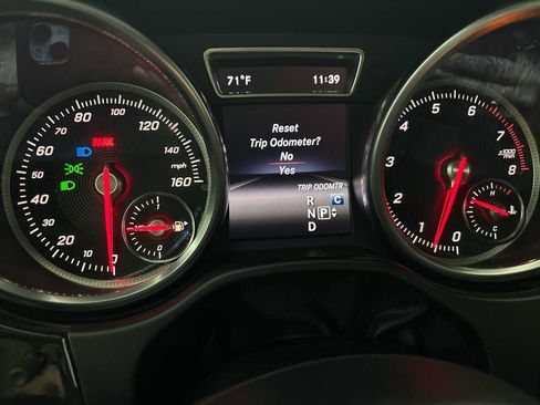 Used 2018 Mercedes-Benz GLE 350 4MATIC image 10