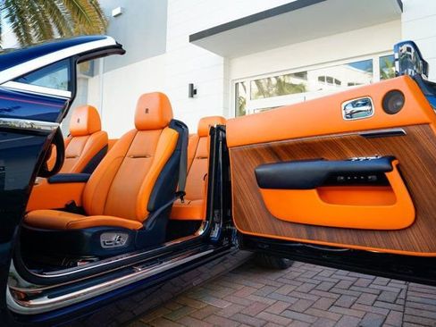 Used 2016 Rolls-Royce Dawn image 54