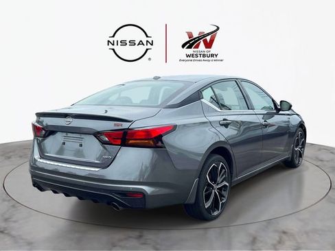 Certified 2023 Nissan Altima 2.5 SR AWD/4WD image 4