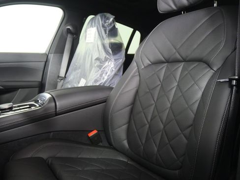 New 2026 BMW X6 xDrive40i image 9