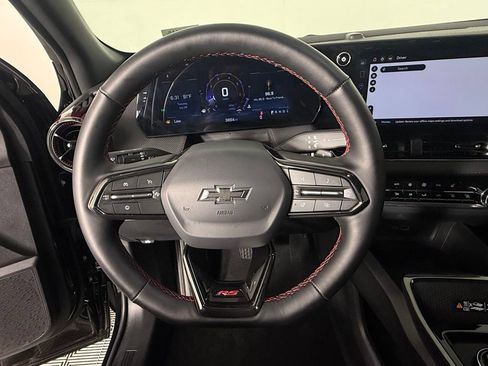 Used 2026 Chevrolet Equinox RS w/ LPO, Floor Liner Package FWD image 12