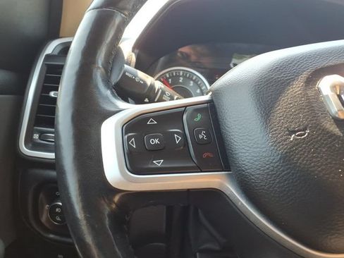 Used 2020 RAM 1500 Big Horn AWD/4WD image 14