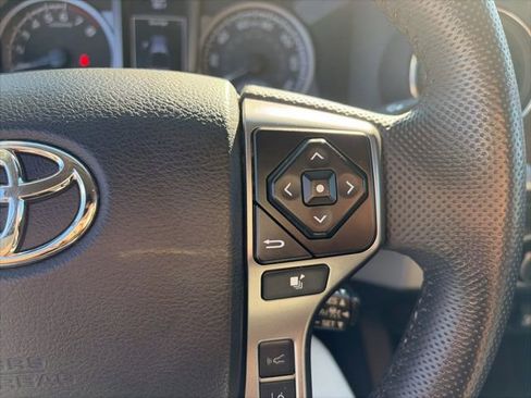 Certified 2022 Toyota Tacoma SR5 image 19