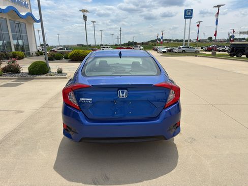 Used 2016 Honda Civic EX-T image 6