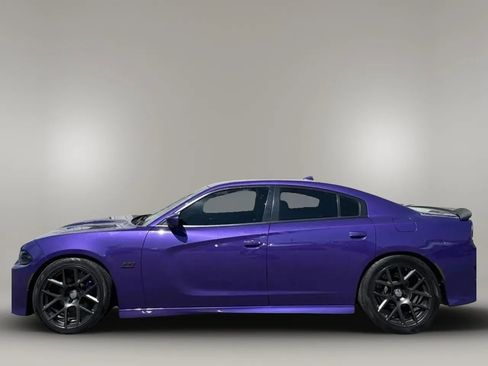 Used 2016 Dodge Charger R/T Scat Pack w/ Technology Group RWD image 4