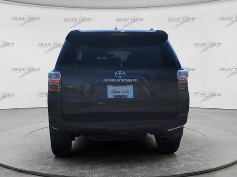 Used 2018 Toyota 4Runner SR5 Premium AWD/4WD image 7