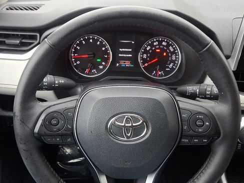 Used 2020 Toyota RAV4 XLE w/ Convenience Package AWD/4WD image 20