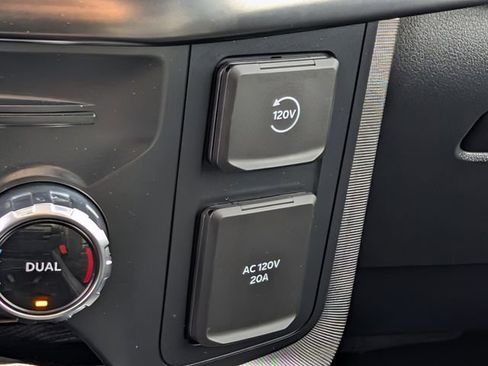 Used 2022 Ford F150 Platinum w/ Equipment Group 701A High image 17