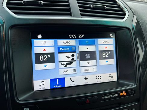 Used 2017 Ford Explorer XLT w/ Equipment Group 202A image 15