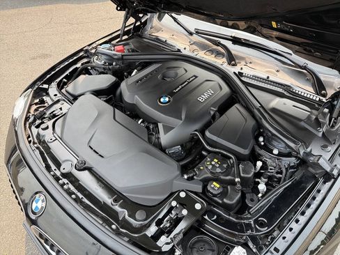 Used 2017 BMW 330i Sedan RWD image 17