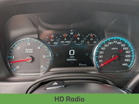 Used 2019 Chevrolet Suburban Premier w/ Premier Plus Edition AWD/4WD image 19