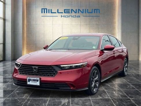 Used 2023 Honda Accord EX image 4