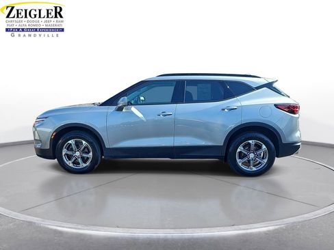 Used 2023 Chevrolet Blazer LT w/ Convenience Package AWD/4WD image 8