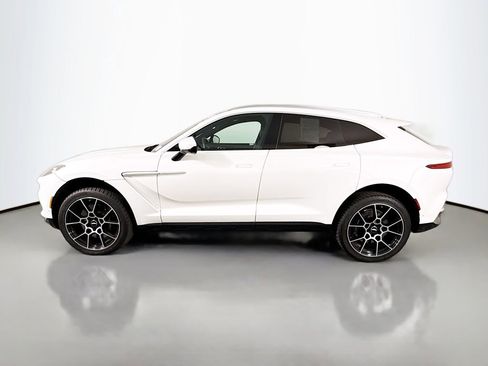 Used 2021 Aston Martin DBX image 4