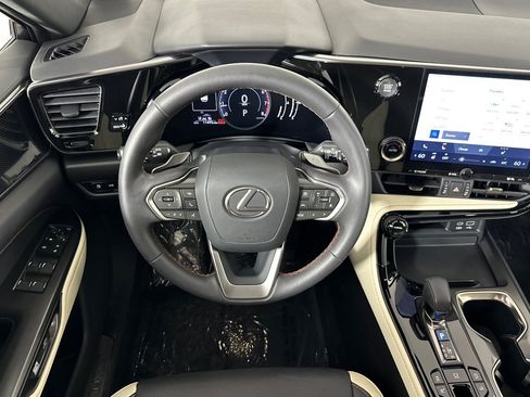 Used 2023 Lexus NX 350 AWD image 13