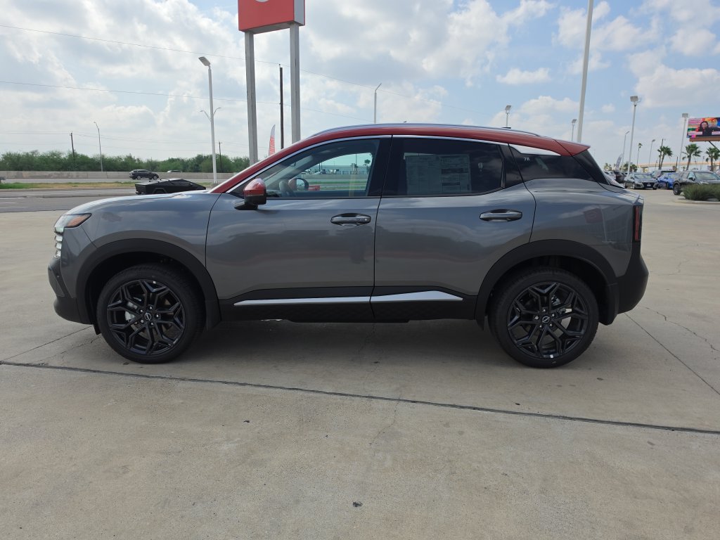 New 2026 Nissan Kicks SR FWD image 3
