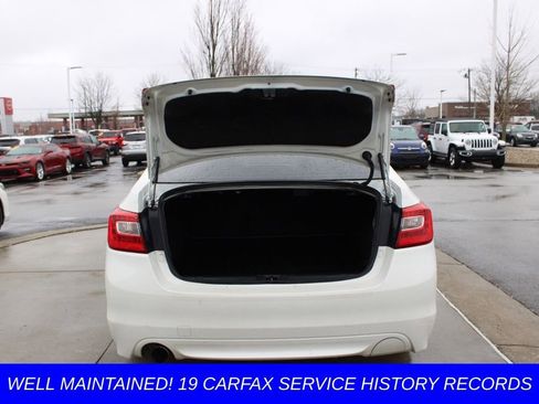 Used 2017 Subaru Legacy 2.5i Limited w/ Popular Package #4 image 10