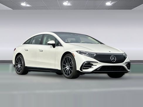 Certified 2023 Mercedes-Benz EQS 580 4MATIC Sedan image 6