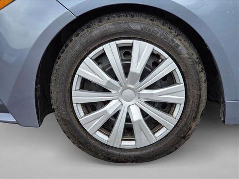 Used 2022 Toyota Corolla LE image 14