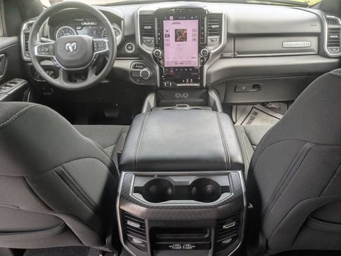 Used 2025 RAM 1500 Big Horn RWD image 31