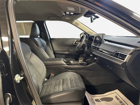 Used 2025 Mitsubishi Outlander SE image 26