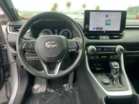 Used 2023 Toyota RAV4 XSE AWD/4WD image 10