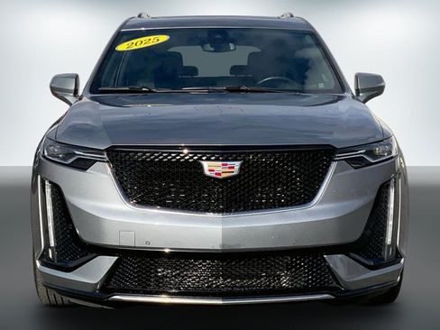 Used 2025 Cadillac XT6 Sport AWD/4WD image 2